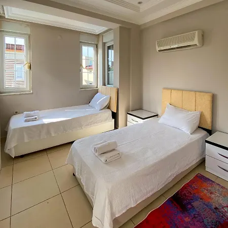 Musari No 3 With Private Pool And Garden 빌라